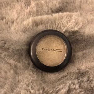 Mac Megametals Eyeshadow in Dalliance